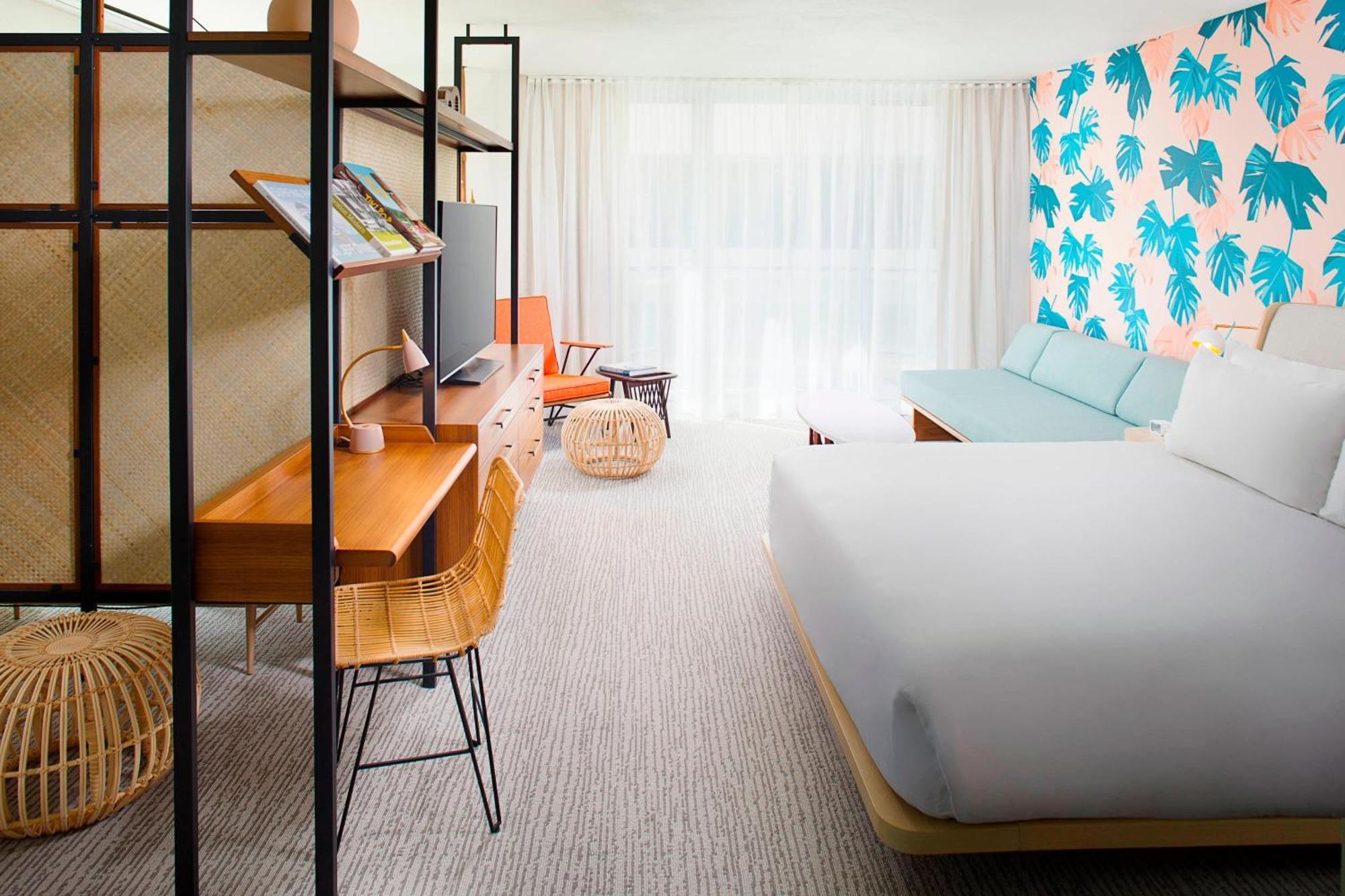 The Laylow Waikiki, Autograph Collection 4*