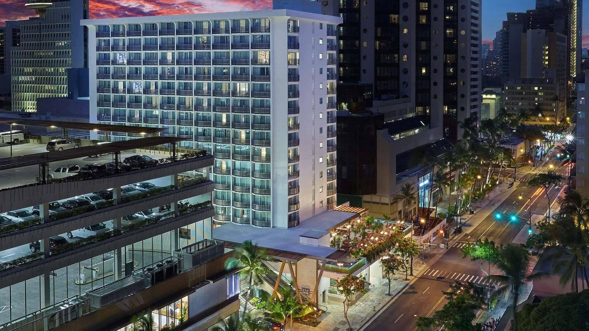 The Laylow Waikiki, Autograph Collection 4*