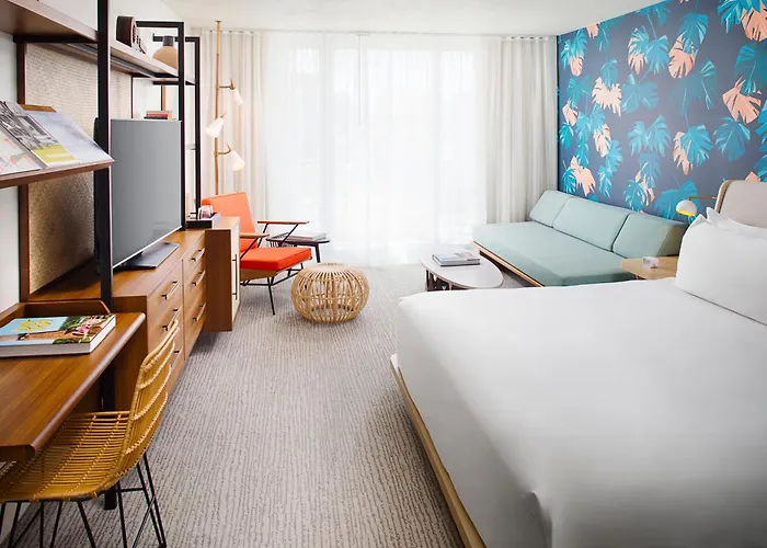 The Laylow Waikiki, Autograph Collection